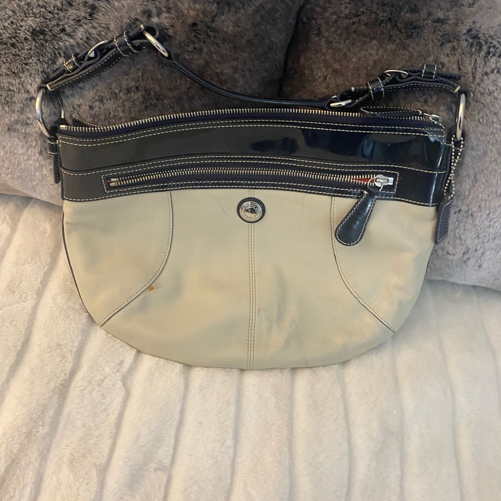 Coach Cream and Black Shoulder Bag